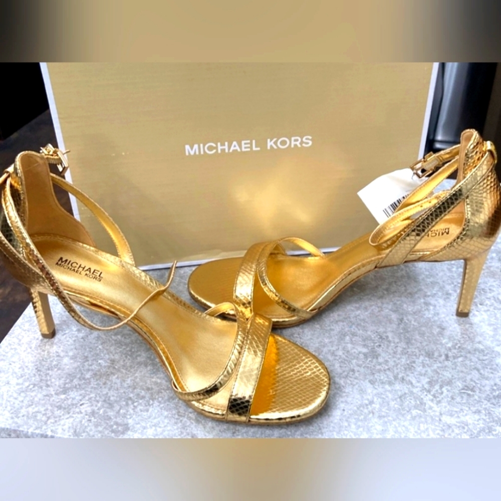 Michael Kors Gold Glitter Heels. Women's Size 7.5